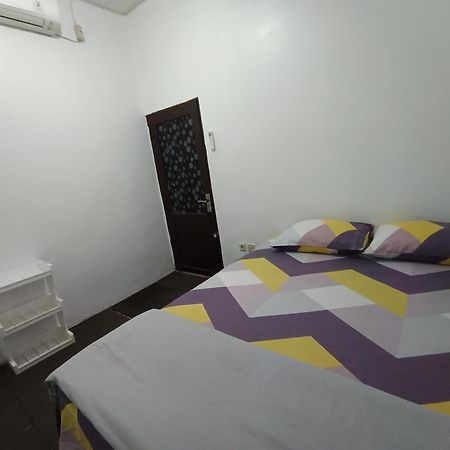 Penginapan Violet Doorz Syariah Banjarbaru Exterior foto